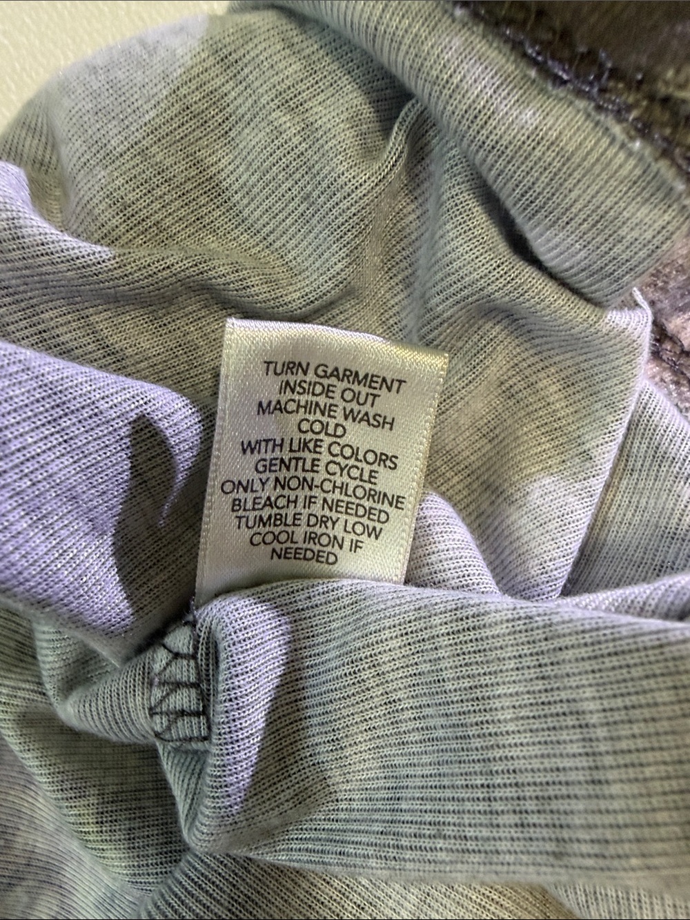 Christopher Banks Women's Gray Floral Print Scoop Neck Top with Purple Accents L - Picture 8 of 8